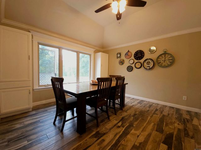 76 Lakeland Dr, Cabot, AR 72023