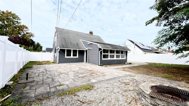 59 March Lane, Westbury, NY 11590