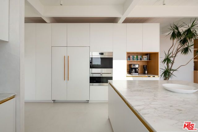 1227 Tellem Drive, Pacific Palisades (los Angeles), CA 90272