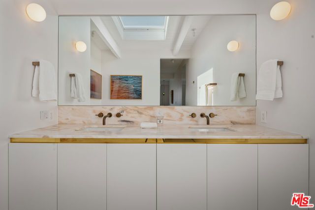 1227 Tellem Drive, Pacific Palisades (los Angeles), CA 90272