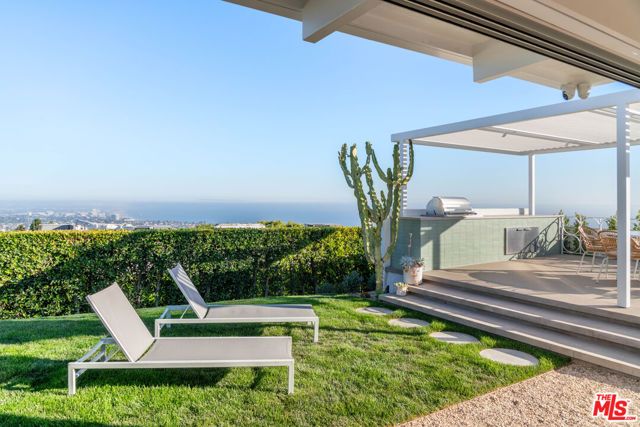 1227 Tellem Drive, Pacific Palisades (los Angeles), CA 90272