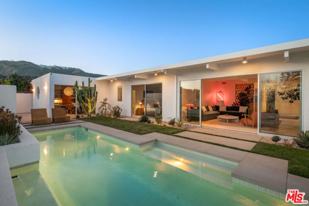 1227 Tellem Drive, Pacific Palisades (los Angeles), CA 90272