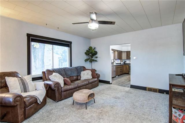 402 Starr Avenue, Eau Claire, WI 54703