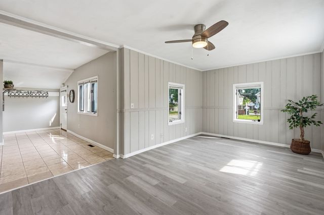 66 Upland, Springfield, MA 01104