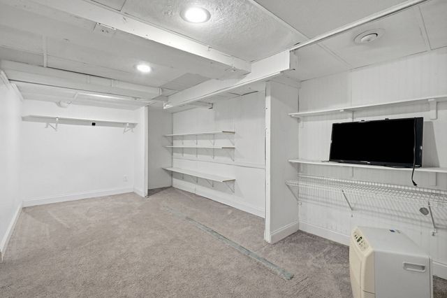 66 Upland, Springfield, MA 01104