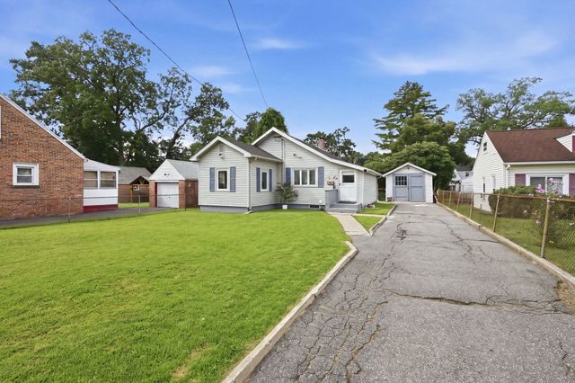 66 Upland, Springfield, MA 01104