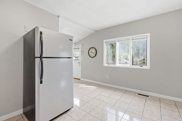 66 Upland, Springfield, MA 01104