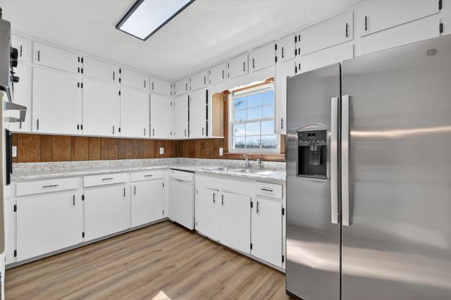 33 Tucker Ln, Taft, TN 38488