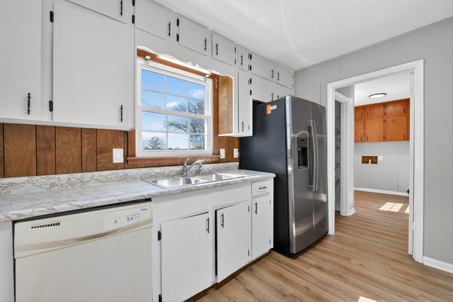 33 Tucker Ln, Taft, TN 38488