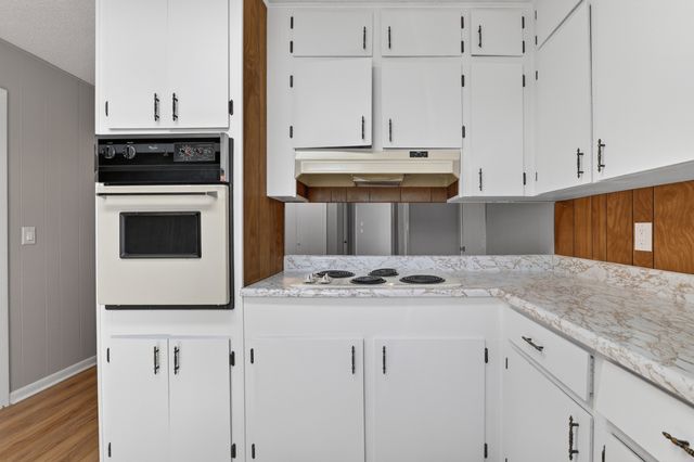 33 Tucker Ln, Taft, TN 38488