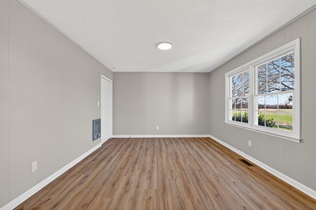 33 Tucker Ln, Taft, TN 38488