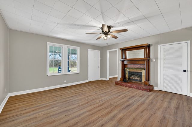 33 Tucker Ln, Taft, TN 38488