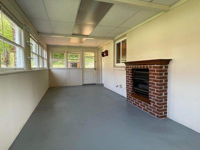4435 Summit DR, Roanoke, VA 24017