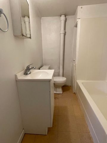 4435 Summit DR, Roanoke, VA 24017