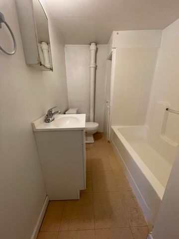 4435 Summit DR, Roanoke, VA 24017