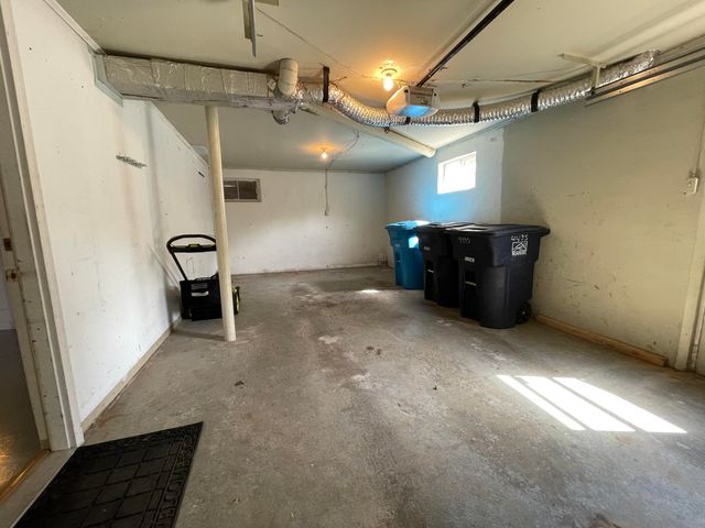 4435 Summit DR, Roanoke, VA 24017