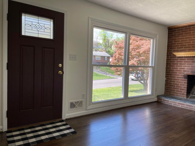 4435 Summit DR, Roanoke, VA 24017