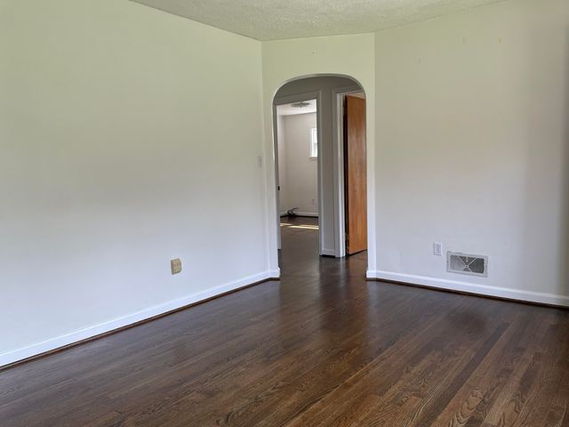 4435 Summit DR, Roanoke, VA 24017