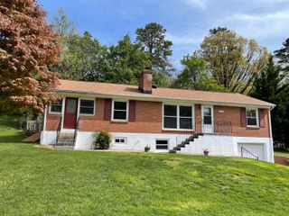 4435 Summit DR, Roanoke, VA 24017