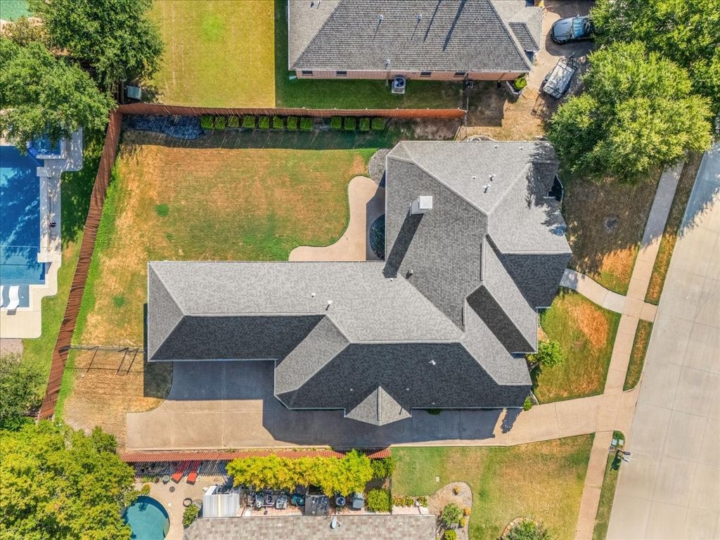 302 Skyline Drive, Trophy Club, TX 76262 — exterior
