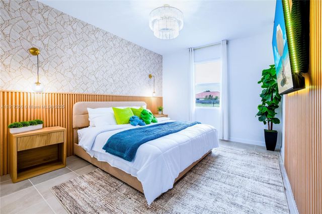 13218 SW 189th Ter, Miami, FL 33177