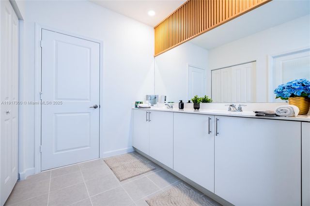 13218 SW 189th Ter, Miami, FL 33177