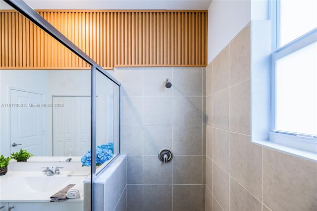 13218 SW 189th Ter, Miami, FL 33177