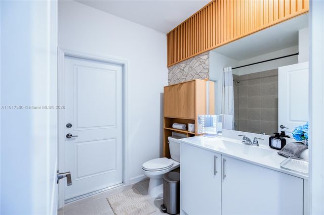 13218 SW 189th Ter, Miami, FL 33177