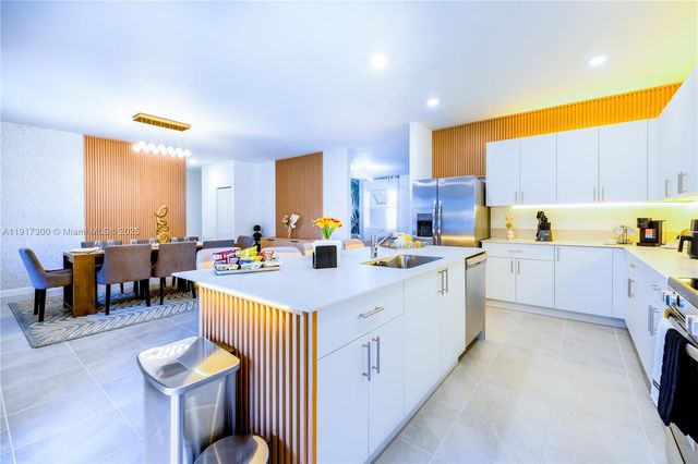 13218 SW 189th Ter, Miami, FL 33177