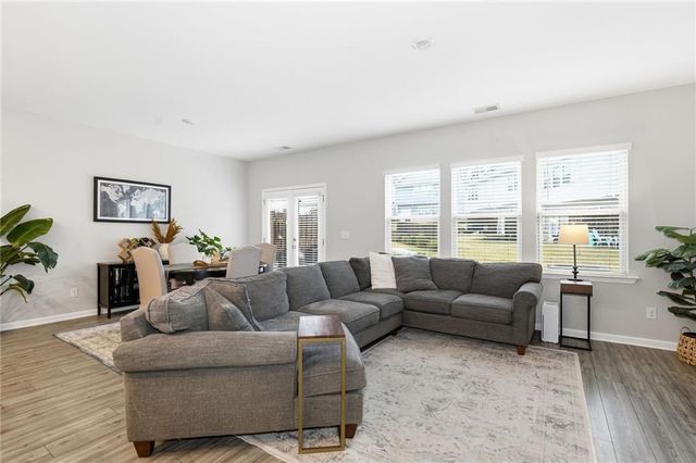 2160 Lanier Harbor Point, Buford, GA 30518