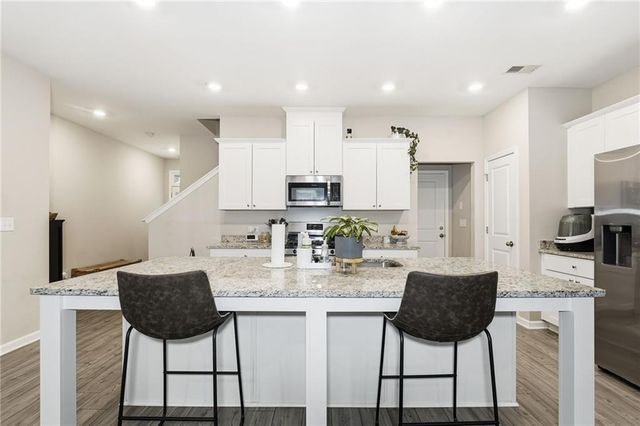 2160 Lanier Harbor Point, Buford, GA 30518