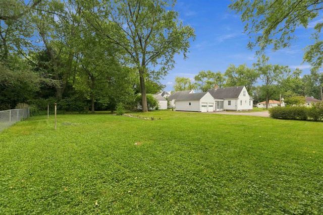 1756 E Beardsley Avenue, Elkhart, IN 46514