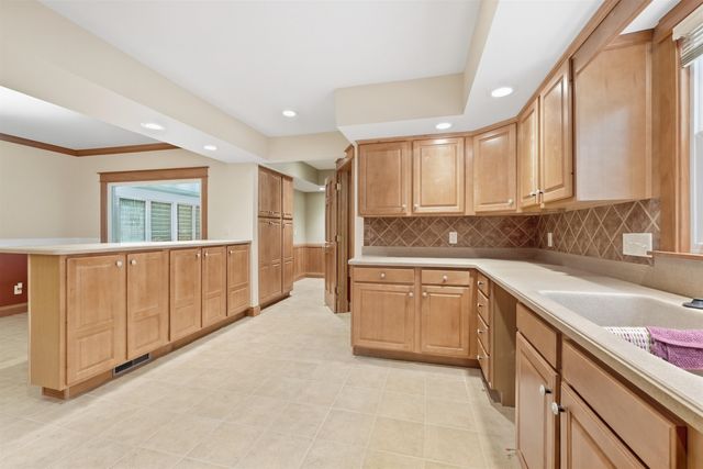 1756 E Beardsley Avenue, Elkhart, IN 46514