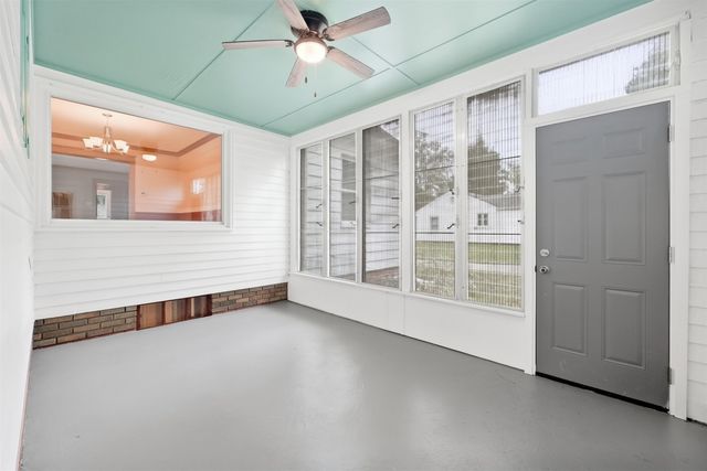 1756 E Beardsley Avenue, Elkhart, IN 46514