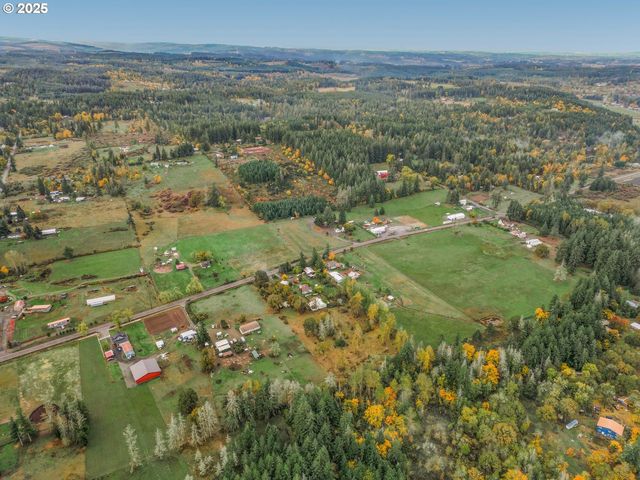 19807 S HIGHWAY 211, Colton, OR 97017