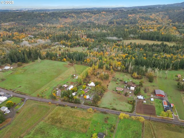 19807 S HIGHWAY 211, Colton, OR 97017