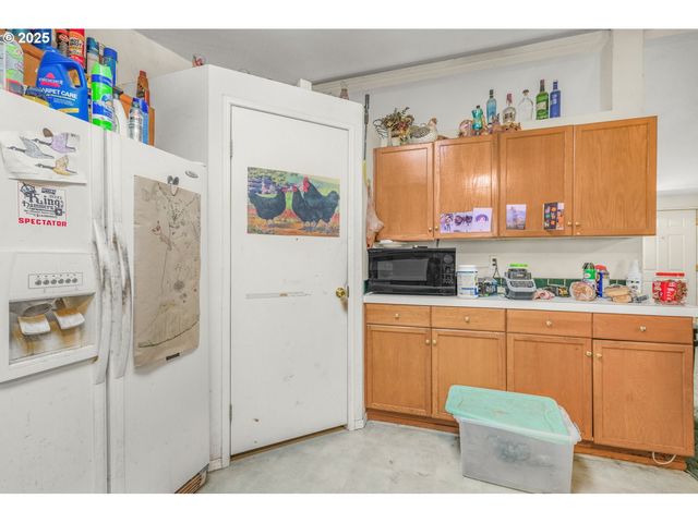 19807 S HIGHWAY 211, Colton, OR 97017