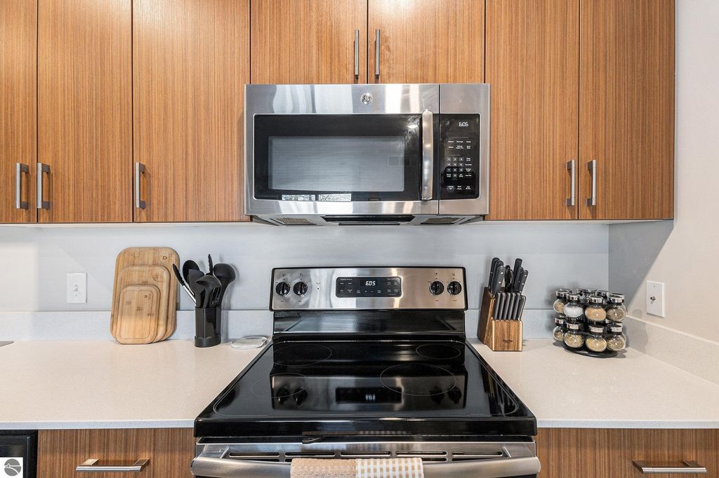 Image 11 of property listing at 630 S Garfield Avenue # 108, Traverse City, MI 49686