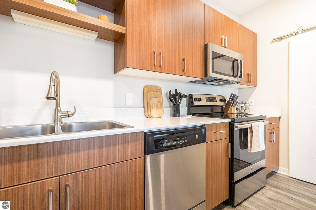 Image 12 of property listing at 630 S Garfield Avenue # 108, Traverse City, MI 49686