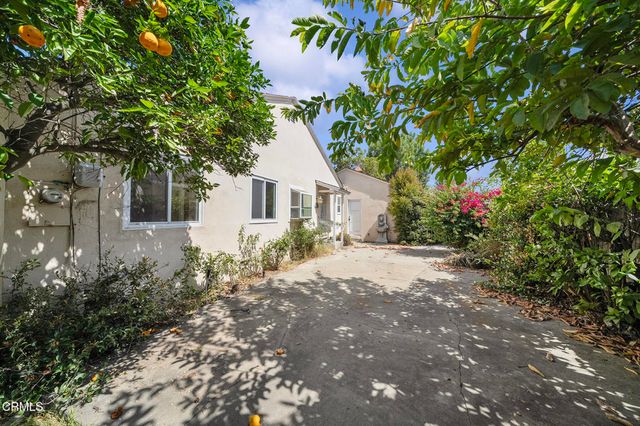 450 Sycamore Avenue, Glendora, CA 91741