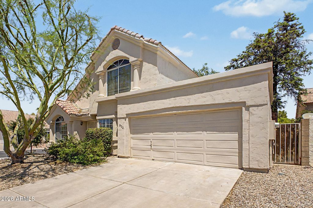 822 W BRADFORD Drive, Gilbert, AZ 85233 — exterior