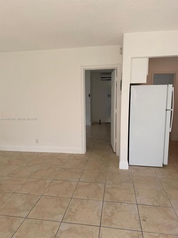 831 NW 1st Ave 4, Fort Lauderdale, FL 33311