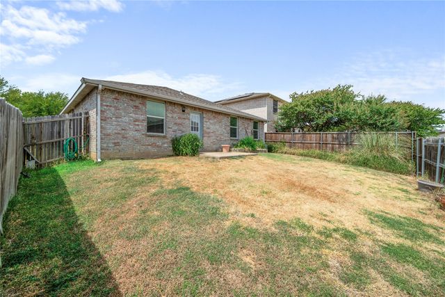 8421 Cotton Valley Lane, Arlington, TX 76002