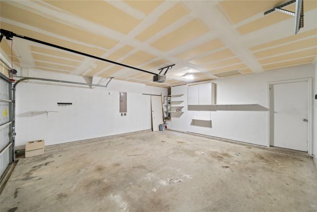 8421 Cotton Valley Lane, Arlington, TX 76002