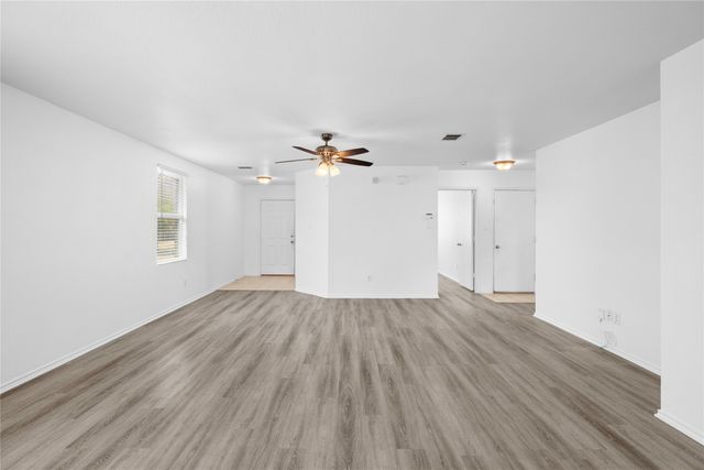 8421 Cotton Valley Lane, Arlington, TX 76002