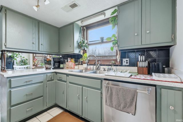 1416 Lofton Way, Fort Wayne, IN 46815