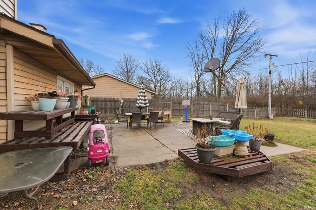 1416 Lofton Way, Fort Wayne, IN 46815