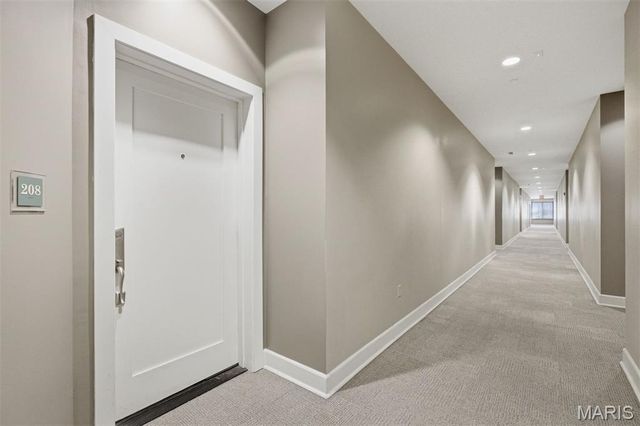 6451 Clayton Road 208, Clayton, MO 63117