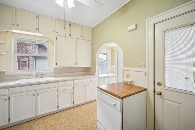 216 SW Logan Street, Ankeny, IA 50023