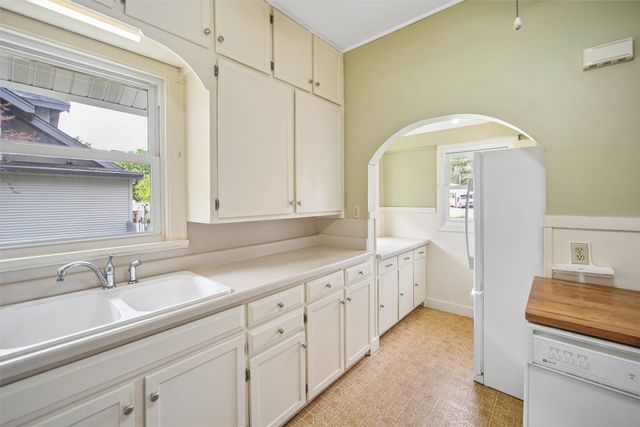 216 SW Logan Street, Ankeny, IA 50023